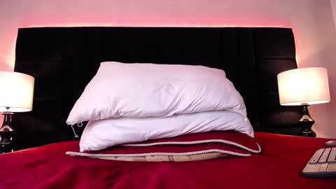 Snapshot of marcus_hanks chatting on 02-01-25, 10:15 Marcus Hanks online show from 02-01-25, 10:15