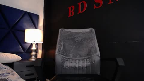 Snapshot of marcus_hanks chatting on 02-02-25, 02:24 Marcus Hanks online show from 02-02-25, 02:24