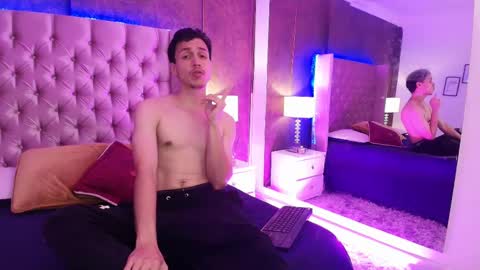 Snapshot of marcus_hanks chatting on 02-19-25, 04:23 Marcus Hanks online show from 02-19-25, 04:23