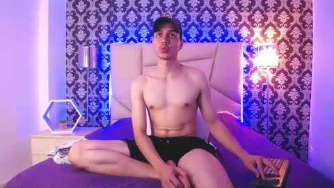 Snapshot of marcus_hanks chatting on 02-25-25, 05:25 Marcus Hanks online show from 02-25-25, 05:25