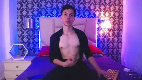 Snapshot of marcus_hanks chatting on 02-26-25, 05:31 Marcus Hanks online show from 02-26-25, 05:31