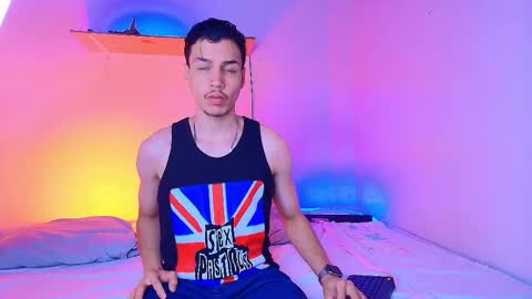 Snapshot of marcus_hanks chatting on 11-02-25, 03:42 Marcus Hanks online show from 11-02-25, 03:42