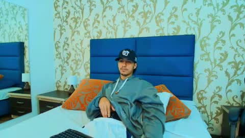 marcus_jeron online show from 11-04-25, 08:41