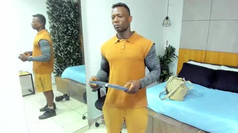 Snapshot of marcusblack_ chatting on 01-15-26, 11:48 Marcusssss online show from 01-15-26, 11:48