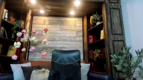 Snapshot of marcusblack_ chatting on 02-13-26, 12:01 Marcusssss online show from 02-13-26, 12:01