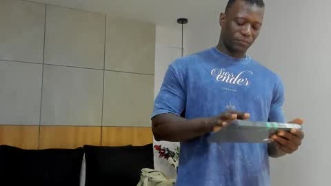 Snapshot of marcusblack_ chatting on 02-20-26, 11:54 Marcusssss online show from 02-20-26, 11:54