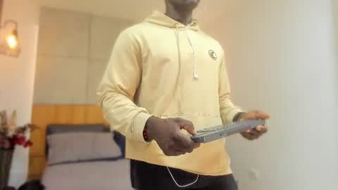 Snapshot of marcusblack_ chatting on 06-20-26, 11:35 Marcusssss online show from 06-20-26, 11:35
