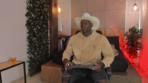 Snapshot of marcusblack_ chatting on 06-23-26, 11:52 Marcusssss online show from 06-23-26, 11:52