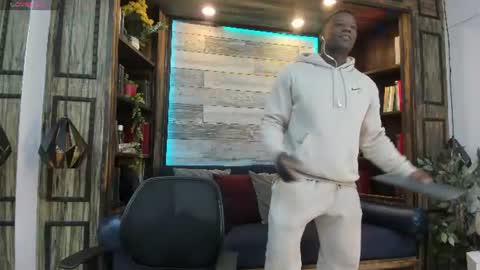 Snapshot of marcusblack_ chatting on 06-25-26, 11:37 Marcusssss online show from 06-25-26, 11:37