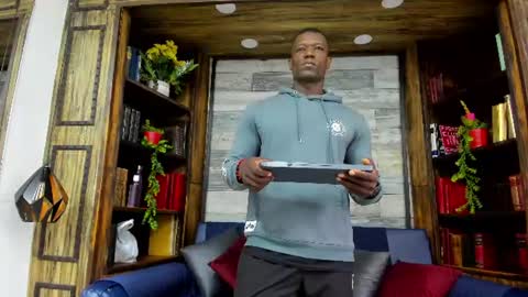 Snapshot of marcusblack_ chatting on 07-01-26, 11:56 Marcusssss online show from 07-01-26, 11:56