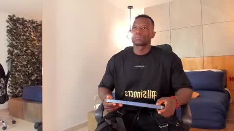 Snapshot of marcusblack_ chatting on 07-28-26, 12:12 Marcusssss online show from 07-28-26, 12:12