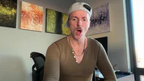 Snapshot of marcusripped1 chatting on 12-14-25, 10:03 Marcus online show from 12-14-25, 10:03