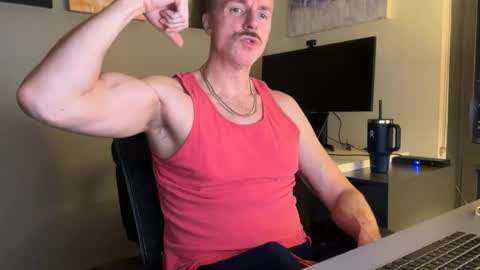 Snapshot of marcusripped1 chatting on 12-16-25, 01:32 Marcus online show from 12-16-25, 01:32