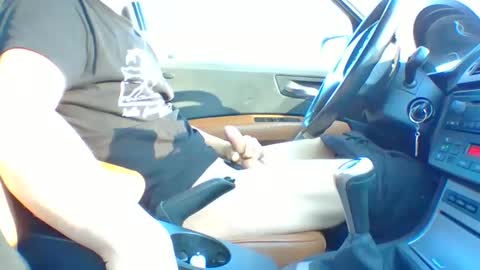 Snapshot of mareczek32 chatting on 11-19-25, 09:42 mareczek32 online show from 11-19-25, 09:42