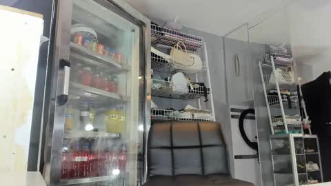 Mareia online show from 12-04-24, 01:09