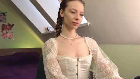  - Alisa online show from 10-16-25, 06:14