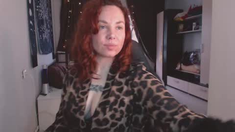 Snapshot of margaret_wilson chatting on 11-03-25, 01:12 Margaret online show from 11-03-25, 01:12