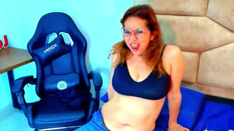 Snapshot of margareth_rouss7 chatting on 03-18-26, 01:03 margareth online show from 03-18-26, 01:03