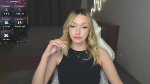 Snapshot of margaretsweet1 chatting on 07-20-26, 12:25 Margaret online show from 07-20-26, 12:25