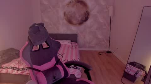 Snapshot of margo_kellly chatting on 06-19-26, 12:59 Margo Kellly online show from 06-19-26, 12:59