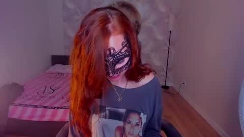 Snapshot of margo_kellly chatting on 06-27-26, 10:26 Margo Kellly online show from 06-27-26, 10:26