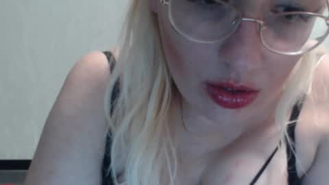 Snapshot of margo_shine chatting on 01-09-26, 02:31 margo_shine online show from 01-09-26, 02:31