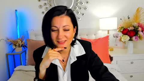 Snapshot of margobloom chatting on 05-03-26, 07:36 Margo online show from 05-03-26, 07:36