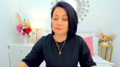 Snapshot of margobloom chatting on 05-17-26, 04:21 Margo online show from 05-17-26, 04:21