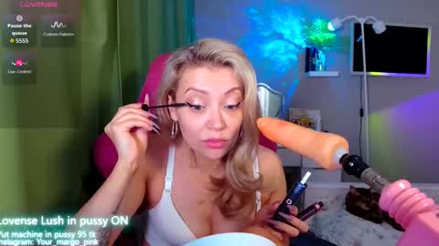 Snapshot of margohotty chatting on 10-06-25, 04:10 Margo for you   online show from 10-06-25, 04:10