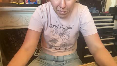 Elle online show from 11-02-25, 08:33