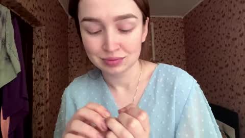 Snapshot of margopesavento chatting on 05-14-26, 02:46 Chloe online show from 05-14-26, 02:46
