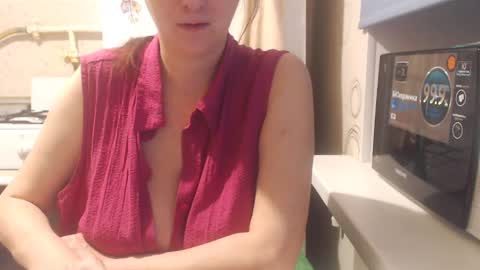 Snapshot of margoruby chatting on 12-14-24, 08:18 Margo online show from 12-14-24, 08:18