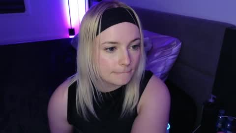 Snapshot of margot_robbie7 chatting on 04-29-26, 01:21 margot_robbie7 online show from 04-29-26, 01:21