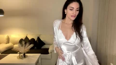 Snapshot of margotdeville chatting on 11-16-25, 10:15 Margot online show from 11-16-25, 10:15