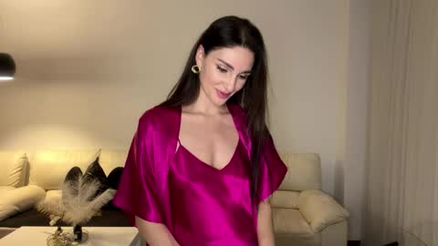 Snapshot of margotdeville chatting on 11-30-25, 01:31 Margot online show from 11-30-25, 01:31