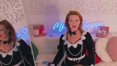 Snapshot of mari69juana chatting on 10-15-25, 05:46 mari69juana online show from 10-15-25, 05:46