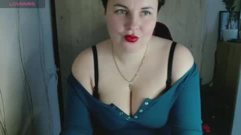 Snapshot of mari_77777 chatting on 10-24-25, 06:54 Mari online show from 10-24-25, 06:54