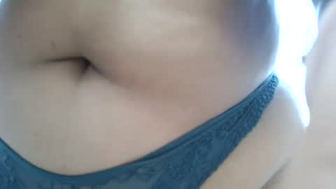 Snapshot of mari_curls chatting on 10-19-25, 11:55 mari_curls online show from 10-19-25, 11:55