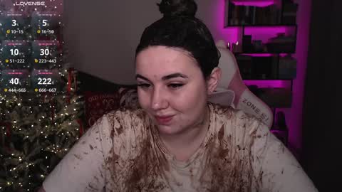 Snapshot of mari_moore7 chatting on 12-26-24, 06:52 mari moore online show from 12-26-24, 06:52