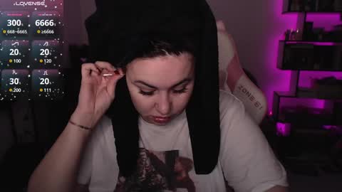 Snapshot of mari_moore7 chatting on 01-20-25, 05:59 mari moore online show from 01-20-25, 05:59