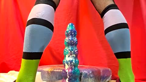 Snapshot of maria666cd chatting on 12-16-25, 06:24 Maria Magdalena online show from 12-16-25, 06:24