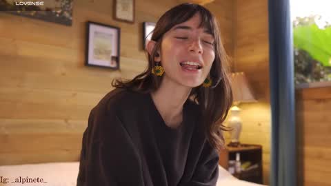 Snapshot of maria_alfonsina_ chatting on 12-15-25, 09:08 Alfonsina online show from 12-15-25, 09:08