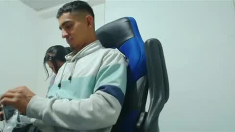 Snapshot of maria_and_angel17 chatting on 02-04-25, 02:49 Mara and ngel online show from 02-04-25, 02:49