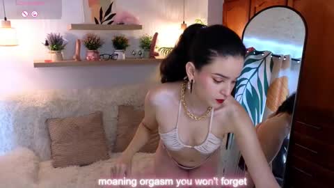 Snapshot of maria_flowwer chatting on 02-21-25, 02:27 Maria Flowwer online show from 02-21-25, 02:27