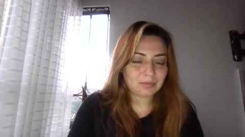 Snapshot of maria_juliana8 chatting on 12-17-24, 10:43 maria_juliana8 online show from 12-17-24, 10:43