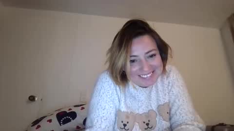 Snapshot of maria_juliana8 chatting on 02-20-26, 12:40 maria_juliana8 online show from 02-20-26, 12:40