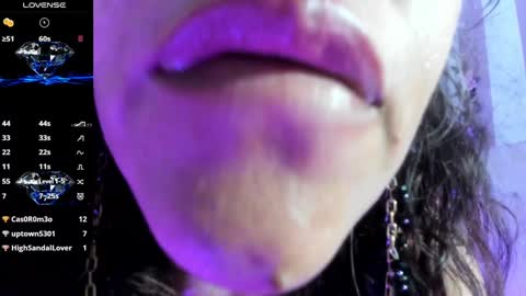 Snapshot of maria_paulac chatting on 12-17-24, 10:34 MARIA online show from 12-17-24, 10:34