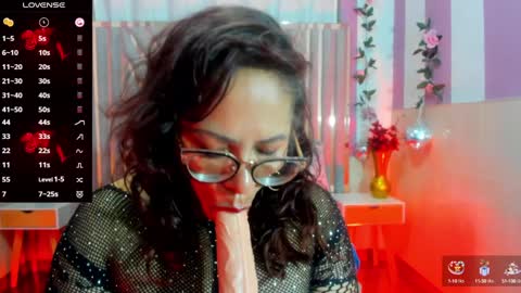 Snapshot of maria_paulac chatting on 12-24-24, 07:39 MARIA online show from 12-24-24, 07:39