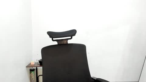 Snapshot of mariacarmi chatting on 02-21-26, 12:11 mariacarmi online show from 02-21-26, 12:11