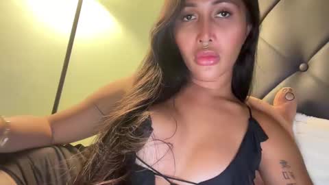 Snapshot of mariafatale_00 chatting on 03-04-25, 11:29 Maria online show from 03-04-25, 11:29